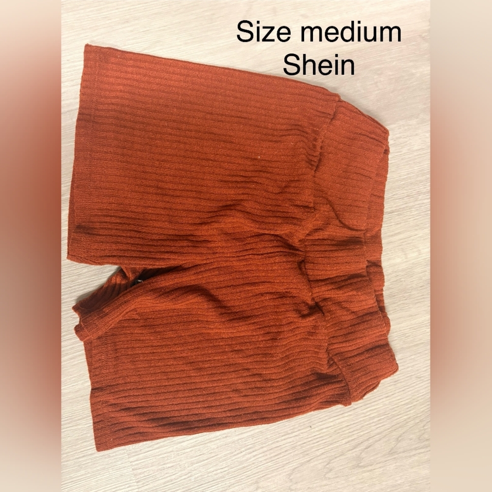 Long Sleeved Set Rust Ribbed Knit